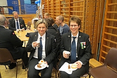  og som alltid på basar, god mat og drikke
